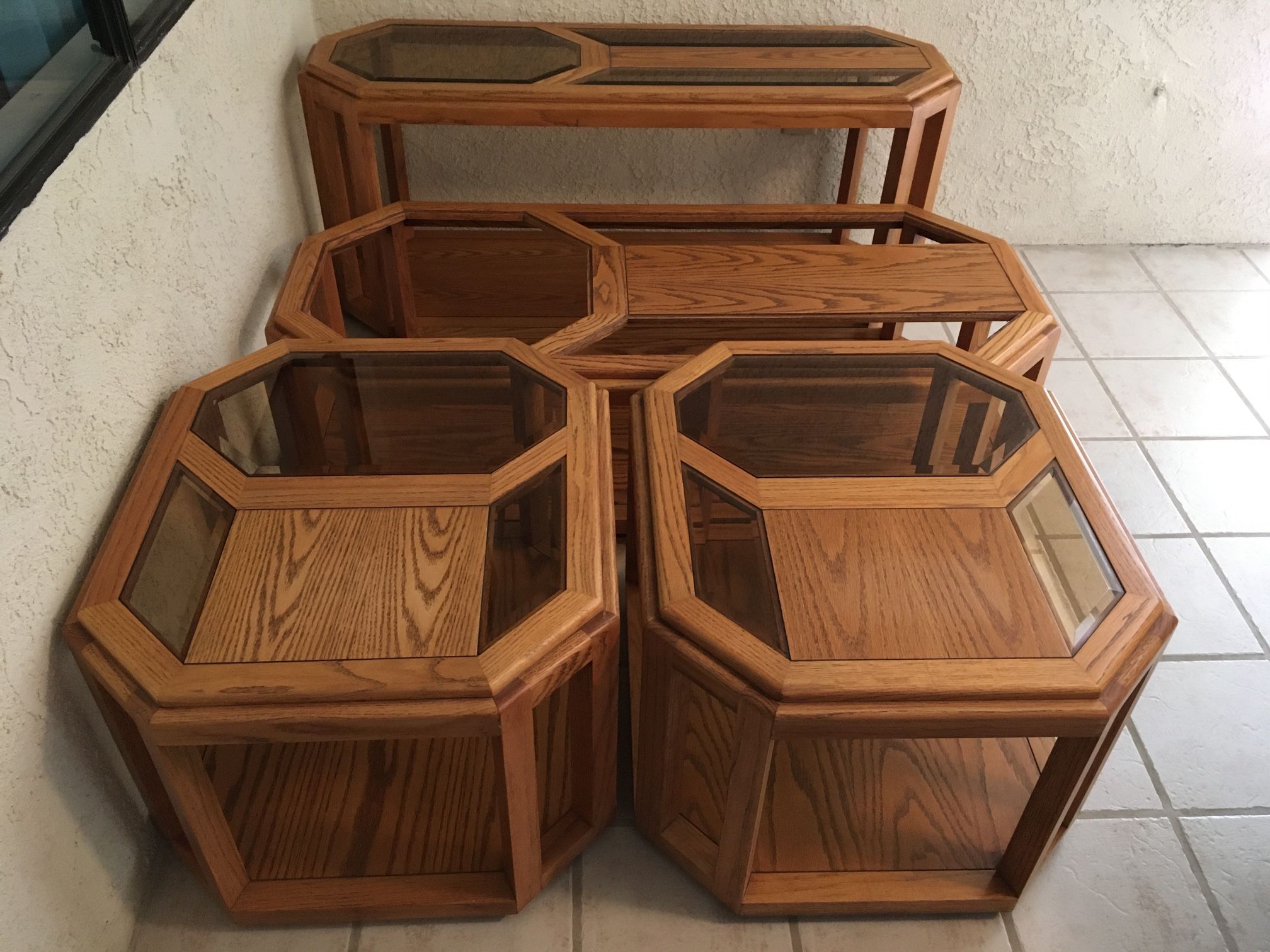 GORGEOUS OAK END TABLES, COFFEE TABLE, & CONSOLE TABLE