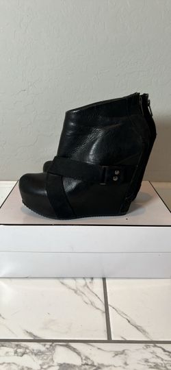 Aldo Black Leather Wedge Ankle Boot Size 9