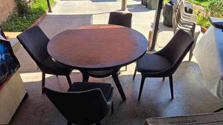 Farmhouse Dining Room Table, 4 Upholstered Chairs