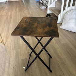 FREE  Foldable Side Table 