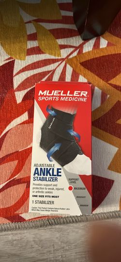 Mueller Sports Medicine Adjustable Ankle Stabilizer