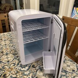 Cooluli Mini Fridge