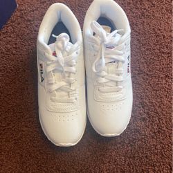 Fila Machu Size 6