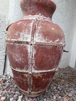 Large Rustic Terracotta Olive Jar Planter in Iron Cage – Mediterranean Style Garden Urn
