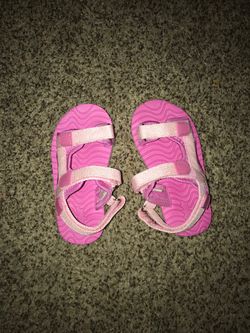 cat and jack sandals (size 8)