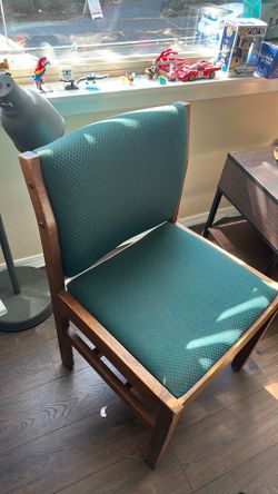 Vintage Emerlad Green Wood Chair