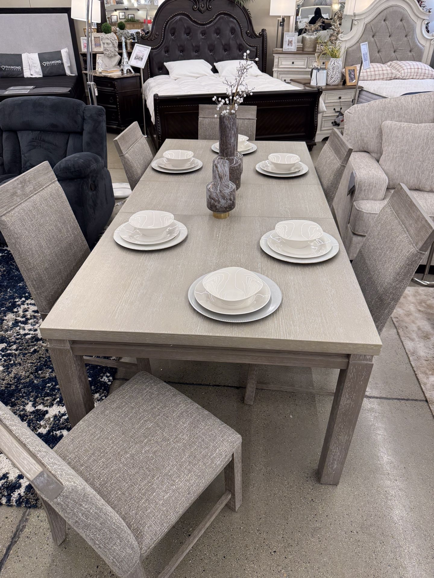 Beautiful 7 Pc Dining Table Set