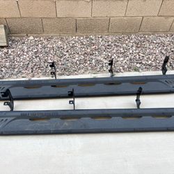 AT4 Sierra Running Boards 