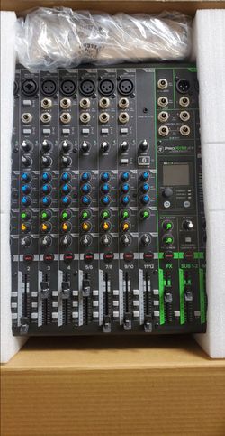 Brand new open box Mackie profx12v3 +
