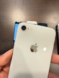Lot of 4 iphone 8, still good. Use AT&T or Cricket