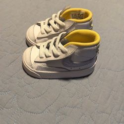 Baby/Toddler  Nikes 3.5c 