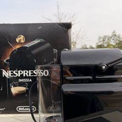 Nespresso Inissia Espresso Machine (De’Longhi)