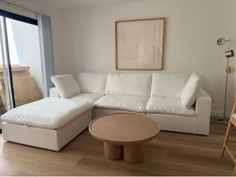☁️New! White Cloud 4pc Sectional Couch