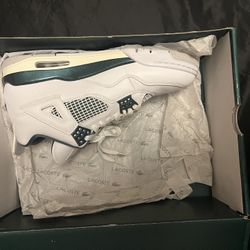Jordan 4 Retro