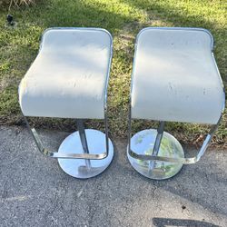 Free Bar Stools 