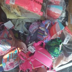 Ropa Nueva...  New Clothes 