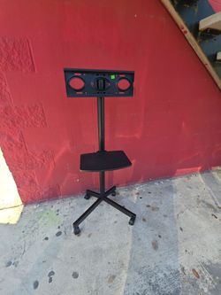 Small tv stand, just $20