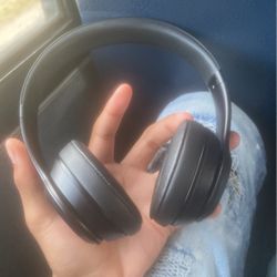 Beats Headphones Solo 3