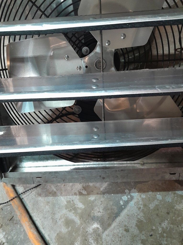 14" Exhaust Fan 120 volt With Built In Thermostat