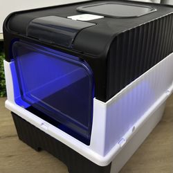 Cat with Hood, Covered Design for Easy Use, UV light kills bacteria