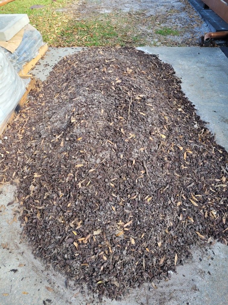 FREE - Brown Rubber Mulch