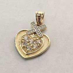 14kt Gold CZ Stone Heart Charm ❤️ 