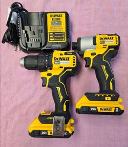 Dewalt Cordless Drill Drive and Impact Driver Set