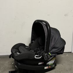 Baby Jogger City Go 2 infant car seat