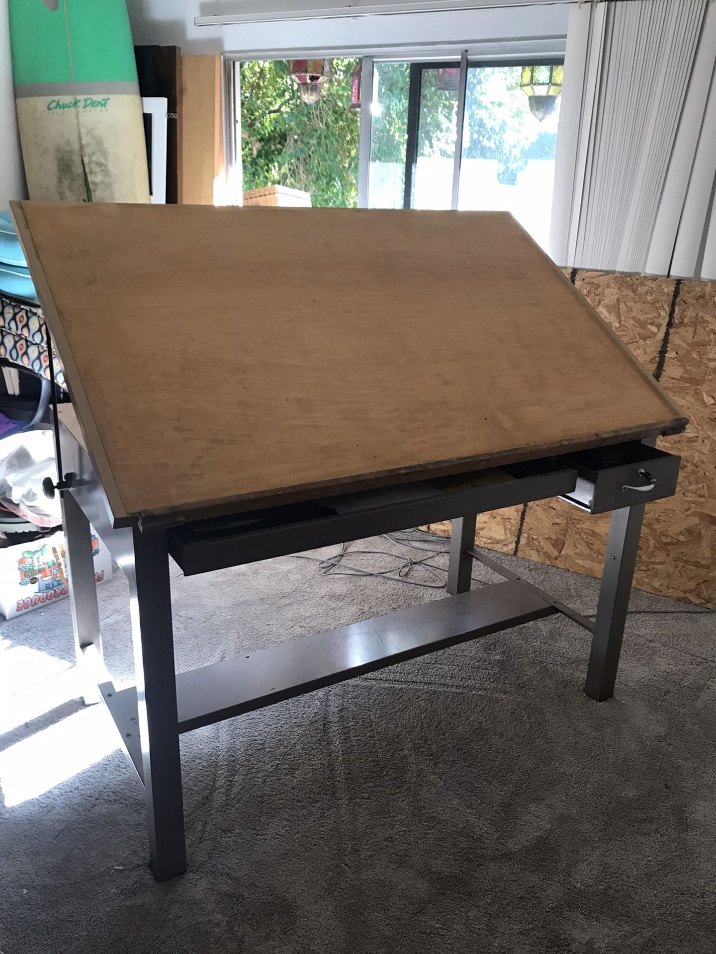 Sturdy Metal base engineering grade drafting table