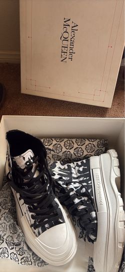 Alexander McQueen Treadslick Boot Size 9
