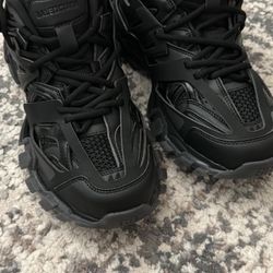 Balenciaga Track Runner