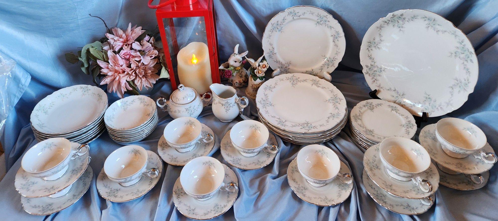 Elegantly Beautiful Mikasa Fine China Barbizon 9289 Japan for 8 Settings!