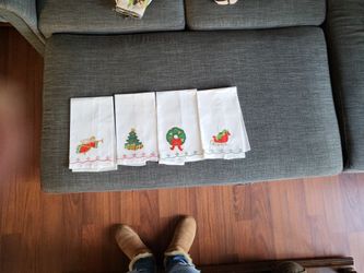 Vintage Christmas Napkins (4)