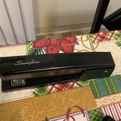 Paper stapler