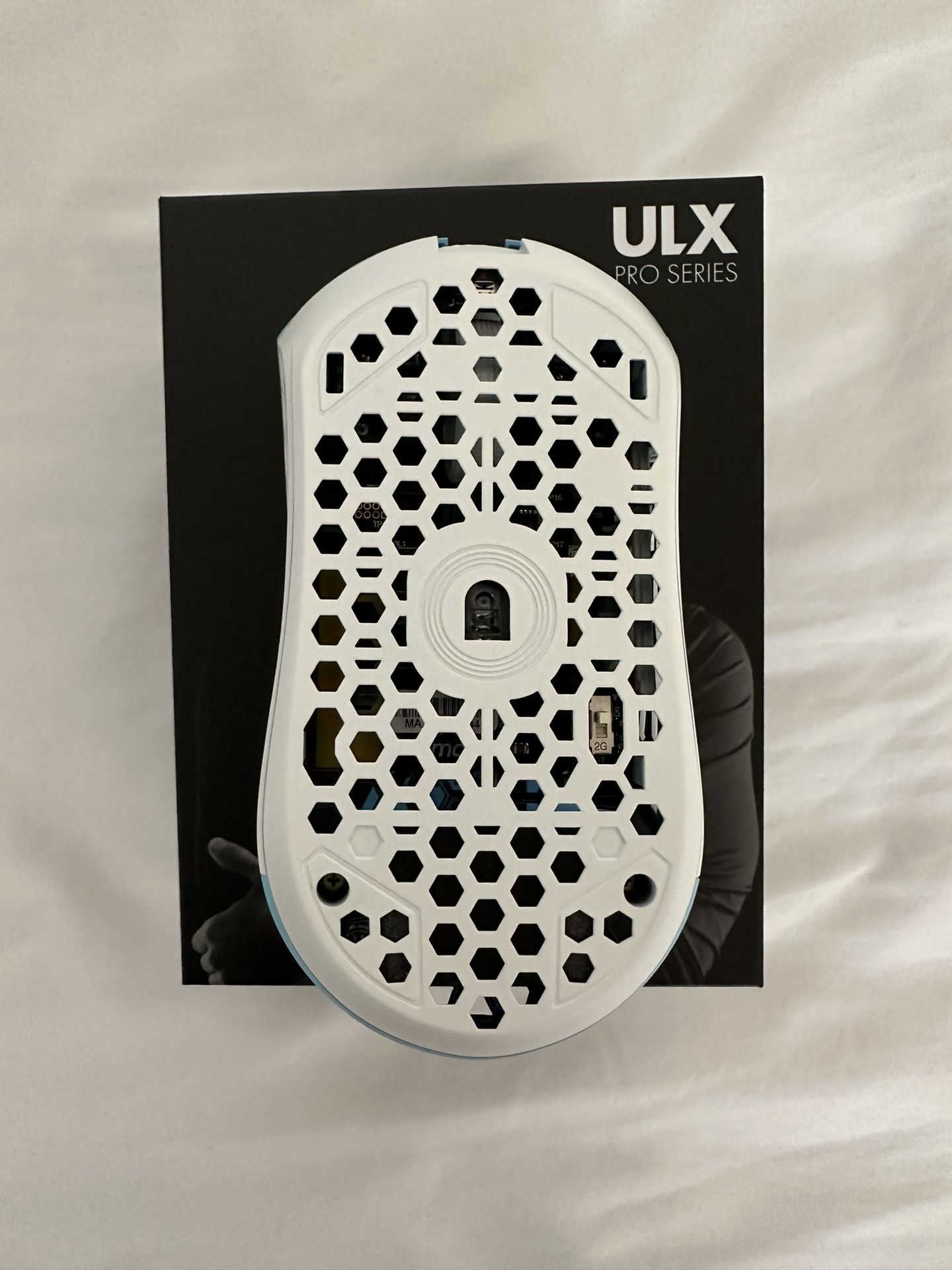 Finalmouse UltralightX (ULX) Tarik Lion (Medium) for Sale in Los