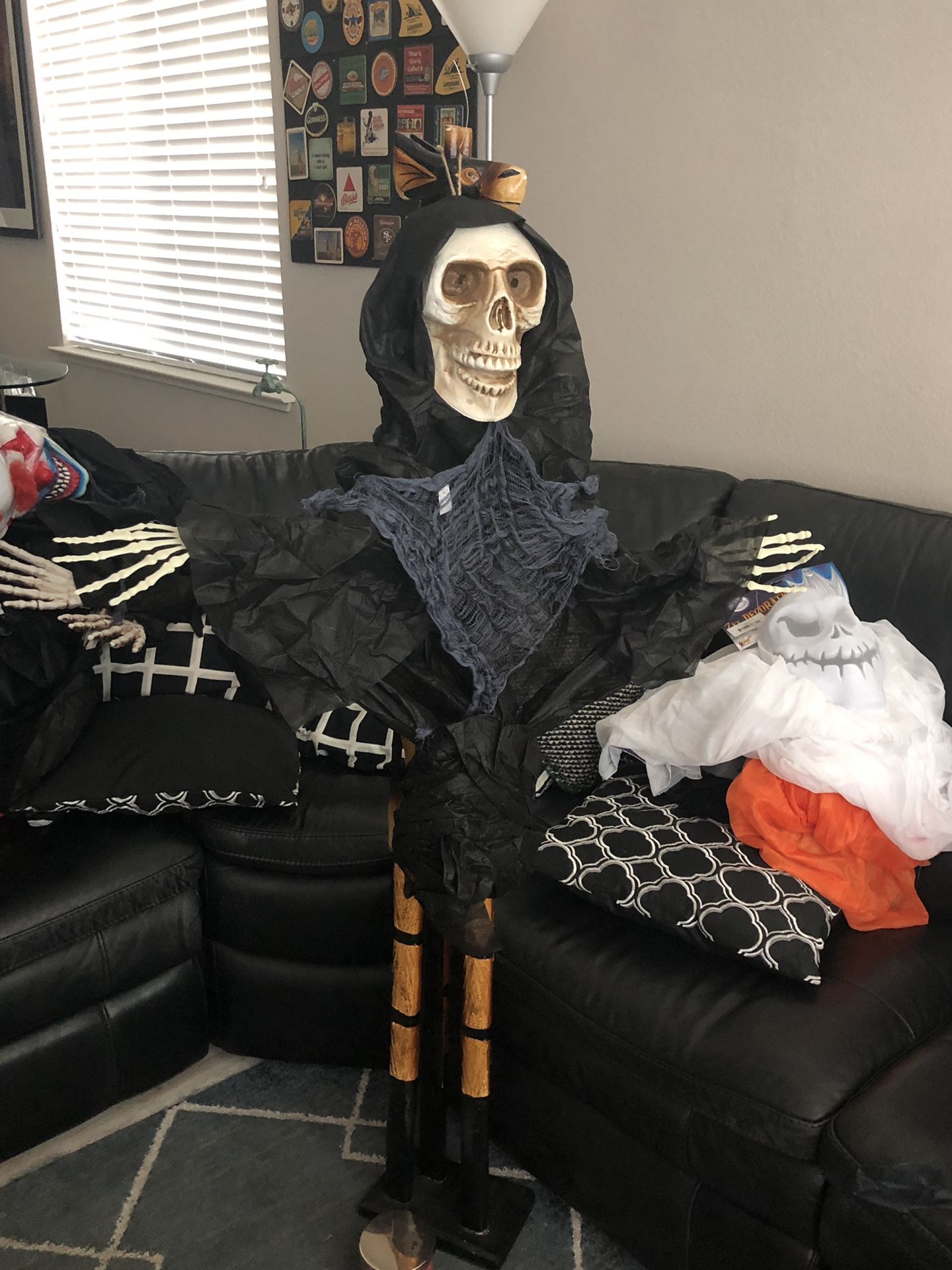 New Hanging Skeleton Halloween Decoration!