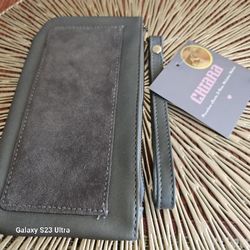 NEW!  $3  CHIARA WRISTLET WALLET