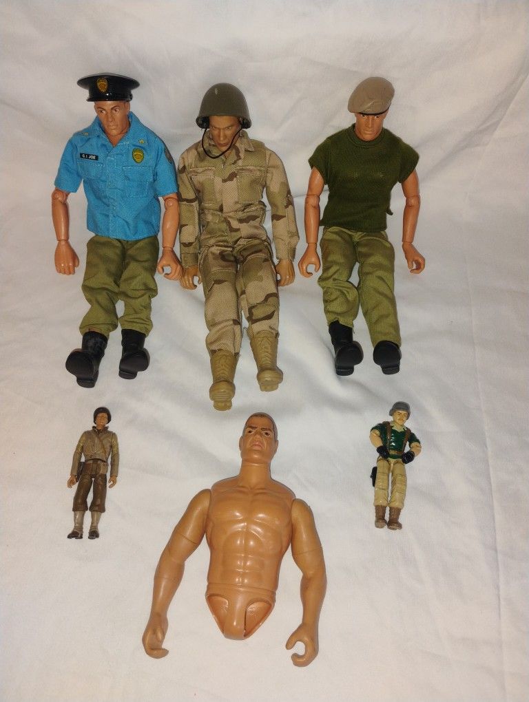 Huge GI Joe Lot 1990s Figures Clothes and Accessories Hasbro Vintage