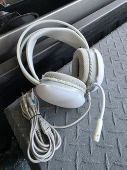 Gaming headphones