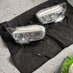 Toyota Tacoma Headlights Halogen  2020 