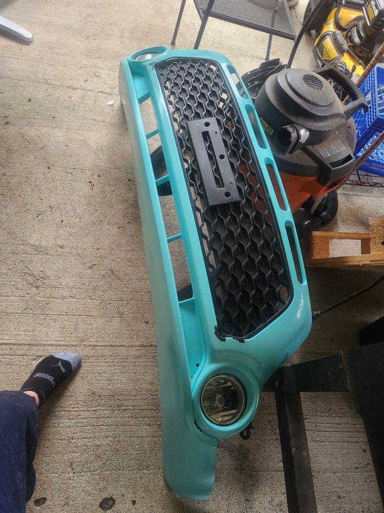2016 Kia Soul Upper And Lower Bumper Covers One With  Fog Lights