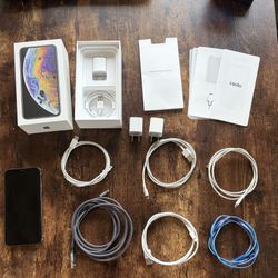 iPhone XS 256GB w/ Accessories