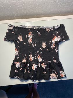 AeroPostale Size Medium Off the Shoulder Top