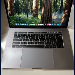 2018 MacBook Pro 15.4" i9 2.9GHz / 16GB RAM / 256GB SSD