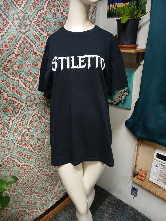 Gildan Heavy Cotton Black Stiletto T-Shirt, Size L