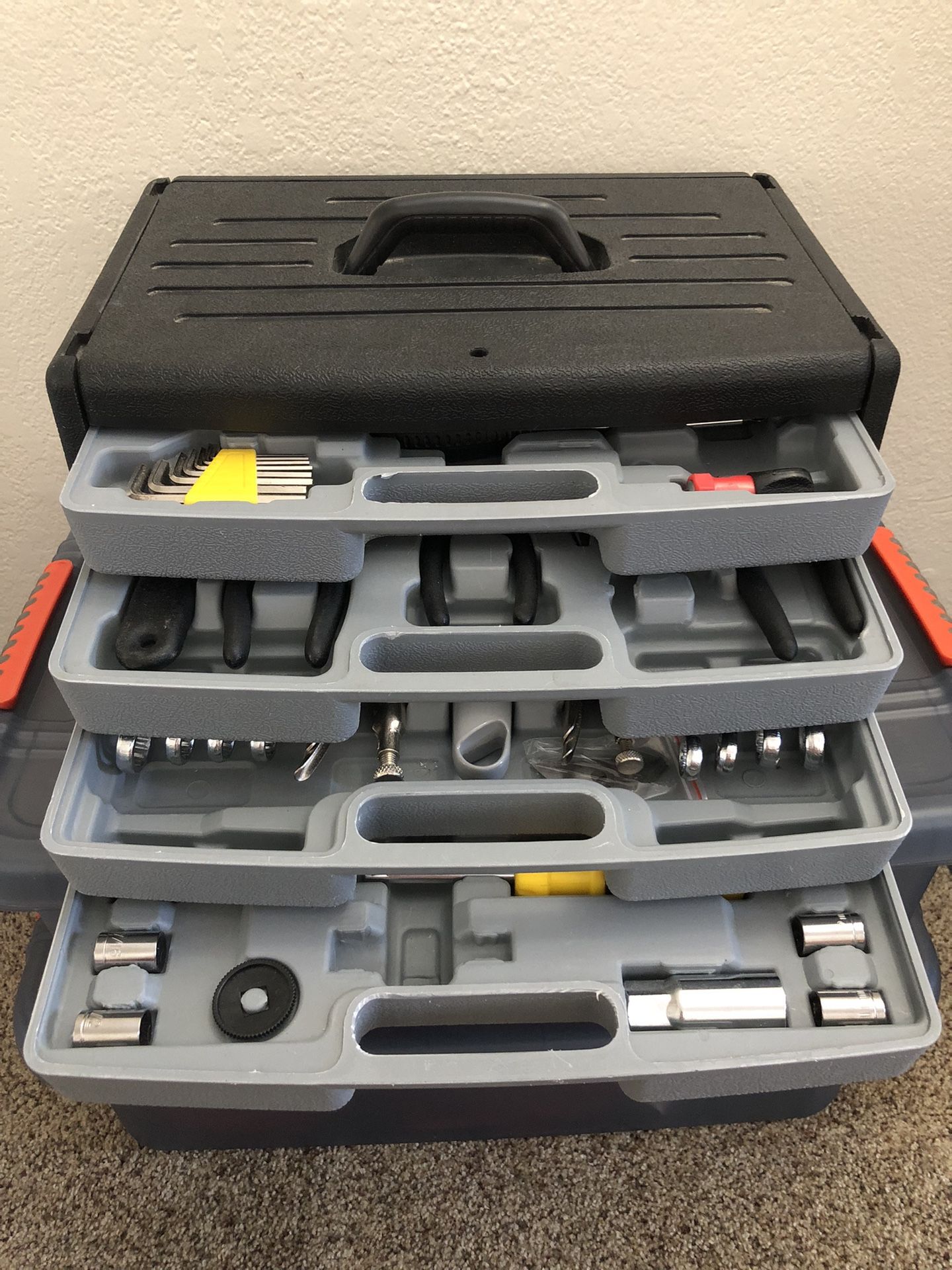 - Harbor Freight Tools "Pittsburgh" 105 Pc. Tool Set + Carry Chest - Like New