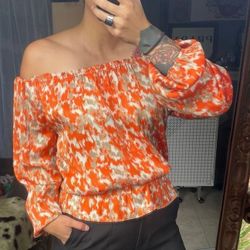 Michael Kors Off-the-Shoulder Long Sleeve Printed Blouse Size S