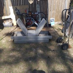 15. Ft Tool Box (Need Key)