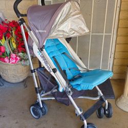 ** UPPAbaby G-Luxe Umbrella Stroller **