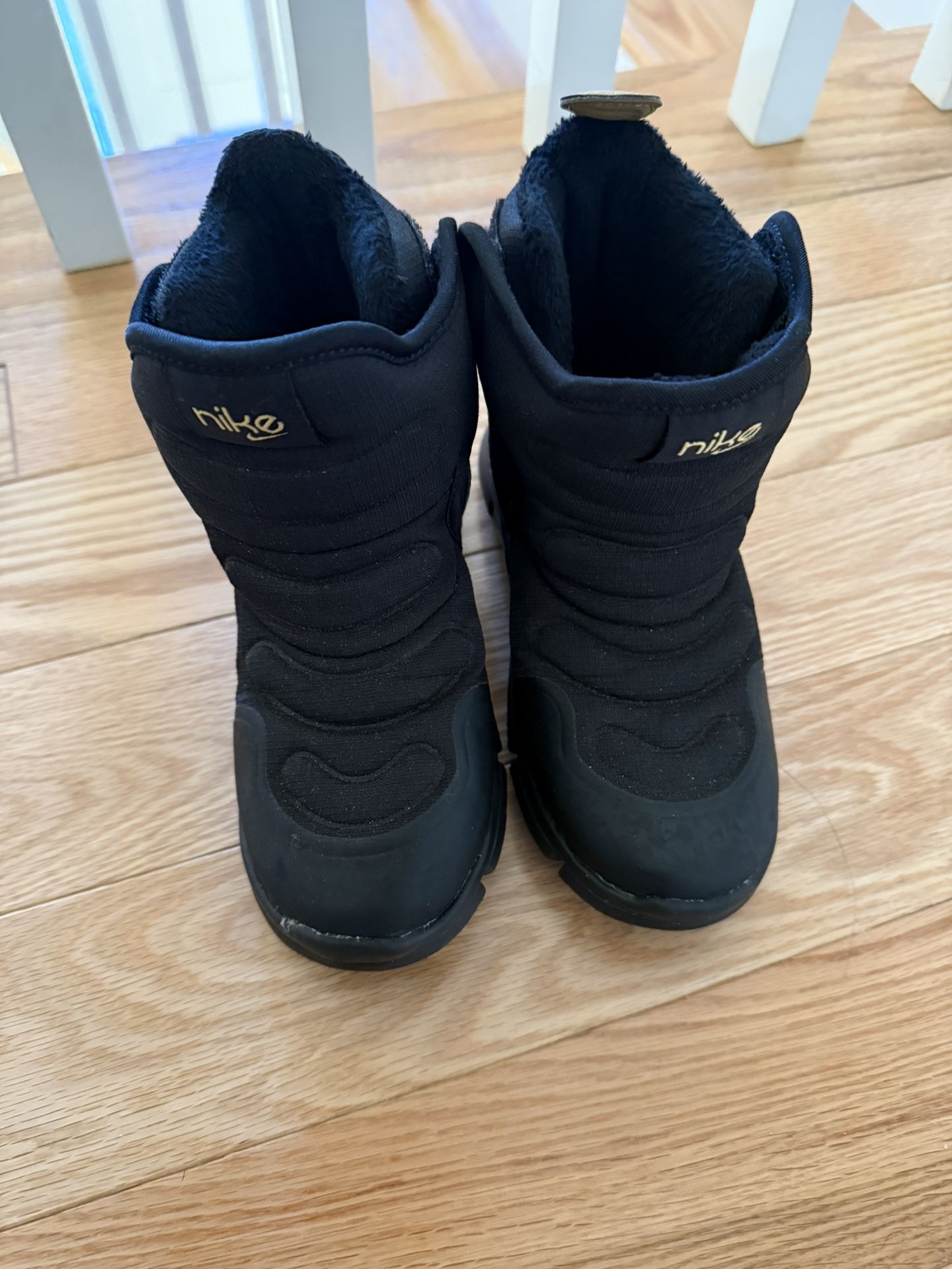 Nike Boys Snow Boots